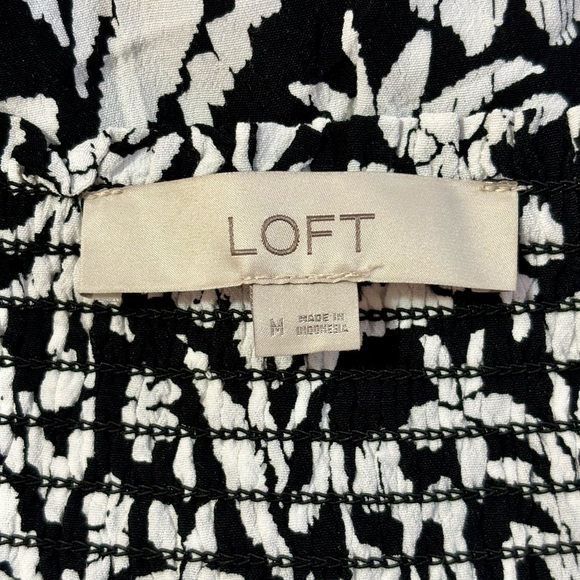 Loft Ruffle Shell - Picture 3 of 3